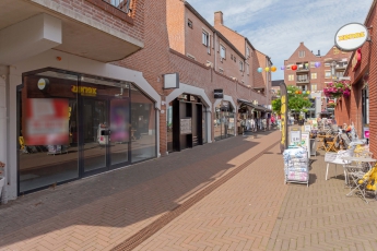 De bedrijfsmakelaar en het winkelgebied; ''Actief zoeken naar goede winkelinvulling essentieel voor de stad.''